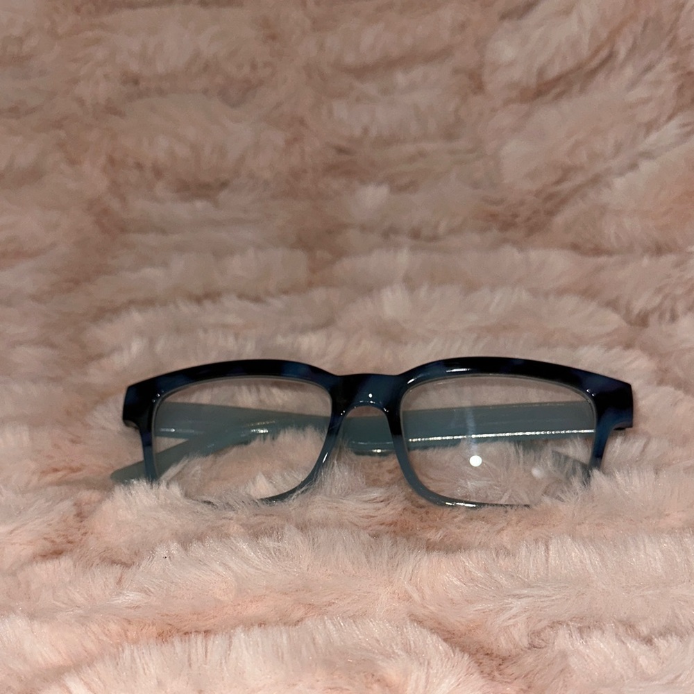 Stylish Reader Eyeglass Set - image 3